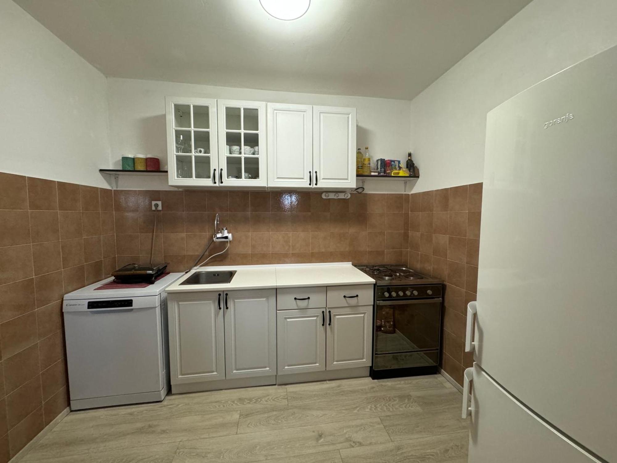 Apartment Gordan โตรกีร์ ภายนอก รูปภาพ